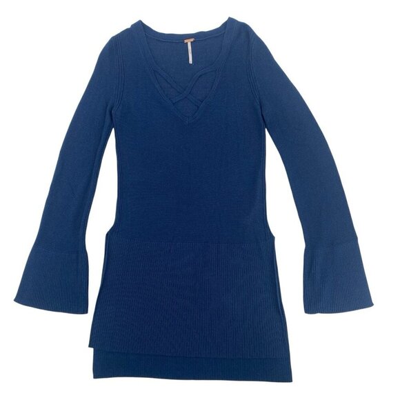 Free People Tops - Free People Side Slit Bell Sleeve Tunic Top Size XS Blue Knit Rayon Boho